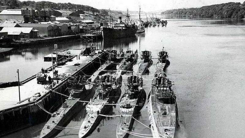 Photo of german u boats in lishally port
