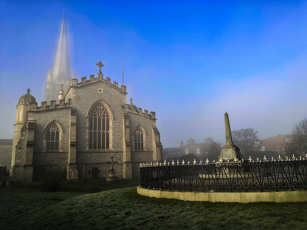 A photo of St Columb's Cathedral on a foggy day
